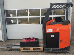 BT LRE300 4 ton capacity.