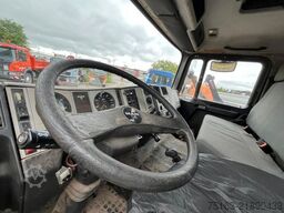 MAN F2000 19.343 FAK 2-Achs Allradkipper Kran