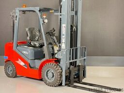 Heli CPCD30-H3 - Diesel - 3t 6m Triplex KUBOTA Garantie