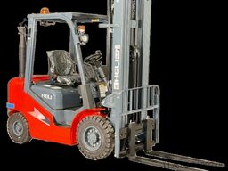 Heli CPCD30-H3 - Diesel - 3t 6m Triplex KUBOTA Garantie