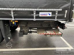 Schmitz Cargobull Curtainsider Standard Taillift