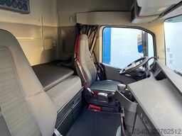 Volvo FH 13.420 Globetrotter / ADR + PTO / Stand Airco