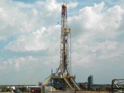 National 80 UE 1000 HP Oil Drilling Rig