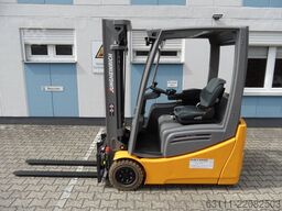 Jungheinrich EFG 216k - neue Batterie - Triplex