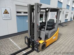 Jungheinrich EFG 216k - neue Batterie - Triplex