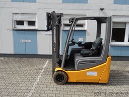 Jungheinrich EFG 216k - neue Batterie - Triplex