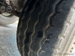 SCHMITZ CARGOBULL SKI 24 SL 8.2     32 cbm Stahl