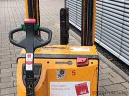 Jungheinrich EJC16 Triplex