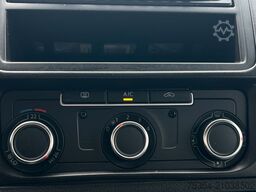 VOLKSWAGEN T5 Kombi 2.0 Tdi Lang BlueMotion 9 Sitze Klima