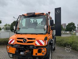 Mercedes-Benz Unimog U 318