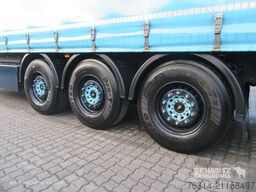 Schmitz Cargobull Curtainsider Standard Getränke