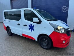 Opel Vivaro **AMBULANCE-RETTUNGSWAGEN**
