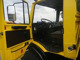 Mercedes-Benz UNIMOG 1300L mit großem Kran + Funkfernsteuerung