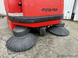 Stolzenberg Twin Top TT 1100 / E Aufsitzkehrmaschine