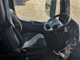 MERCEDES-BENZ Arocs 2640 Kipper + HIAB 144 + FUNK * Bordmatic!