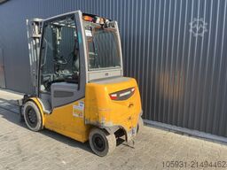 Jungheinrich EFG535