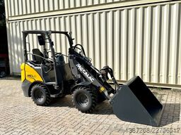 MECALAC MCL2 / Neuwertig / inkl. Schaufel