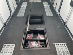 Brian James Trailers Race Transporter 7 / Länge: 6,16 m / 3.500 kg