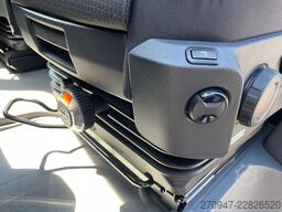 MAN TGE 3.180 L3H3 Kasten 4x4 ACC LED NAV LENKRADHZ