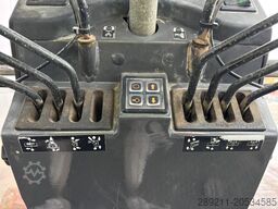 New Holland F 106.6 A