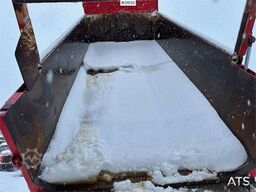 Volvo FH540 8x4 tipper w/ new dual clutch.