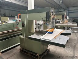 SCM R 9