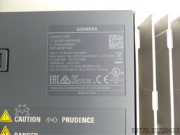 Siemens Sinamics S210 6SL3210-5HB10-4UF0 Umrichter SN:ZVM4XVM009141 0,4kW 240V~-ungebr.-