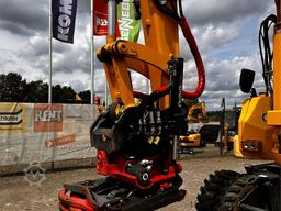 Komatsu PW138MR-11E0