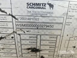 Schmitz Cargobull Semitrailer Curtainsider Mega