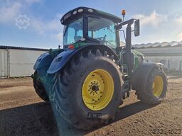 John Deere 6230R