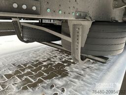 Schmitz Cargobull Schiebeplane Mega