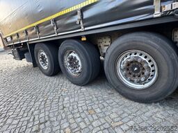schmitz Cargobull Curtainsider, Hubdach, verbreiterbar