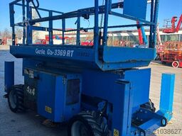 Genie GS 3369 RT - 12m Diesel Scherenarbeitsbühne 4x4