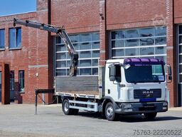 MAN TGL 12.210 - HIAB 077 DUO Crane / Grua - Manual...