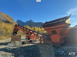 Finlay Hydrascreen screener with feed hopper