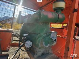 Finlay Hydrascreen screener with feed hopper