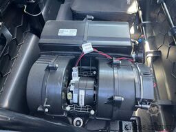 VW CRAFTER 2.0 TDI 9 SITZER AUTOMATIK KLIMAAUTO PDC