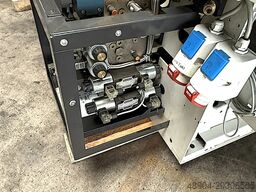 Arburg 470C 1500-350 + 2 zus. Spritzeinheiten