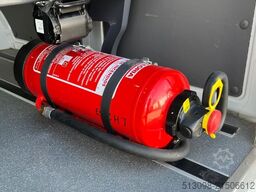 VOLKSWAGEN CRAFTER 17 SITZER ACC LANE ASSIST