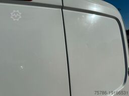 FIAT Fiorino KA/ Heckflügelt/ AC/ Dachträger/