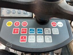 Liebherr A 900 C ZW Litronic / 19.616 h / 2009