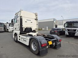 MAN TGX 18.480 4x2  Motor läuft (reparaturbedürftig)