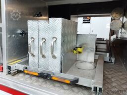 UNIMOG 1300 L DoKa ex Feuerwehr