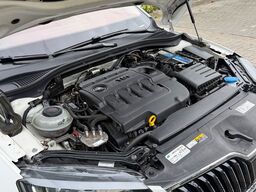 SKODA Superb 2.0 TDI SCR DSG Active Combi Panoramadach