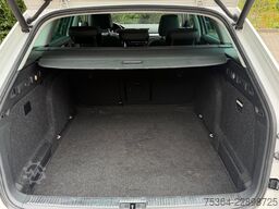 SKODA Superb 2.0 TDI SCR DSG Active Combi Panoramadach