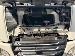 DAF XF 106.460 / SpaceCab / Euro6 / 2014 / 619.736 Km