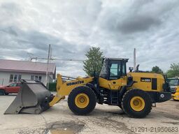 Komatsu WA320-8E0