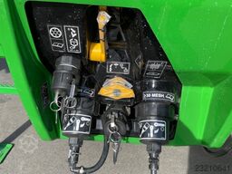 John Deere R740i