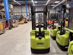 Clark SX 12
