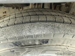 Nissan Atleon 80.14 Ferrari 561 bis 14.80 Meter